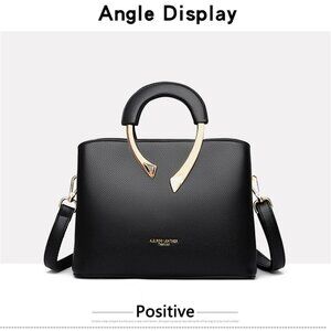 Genuine Quality Woman Leather Black Hand Bag